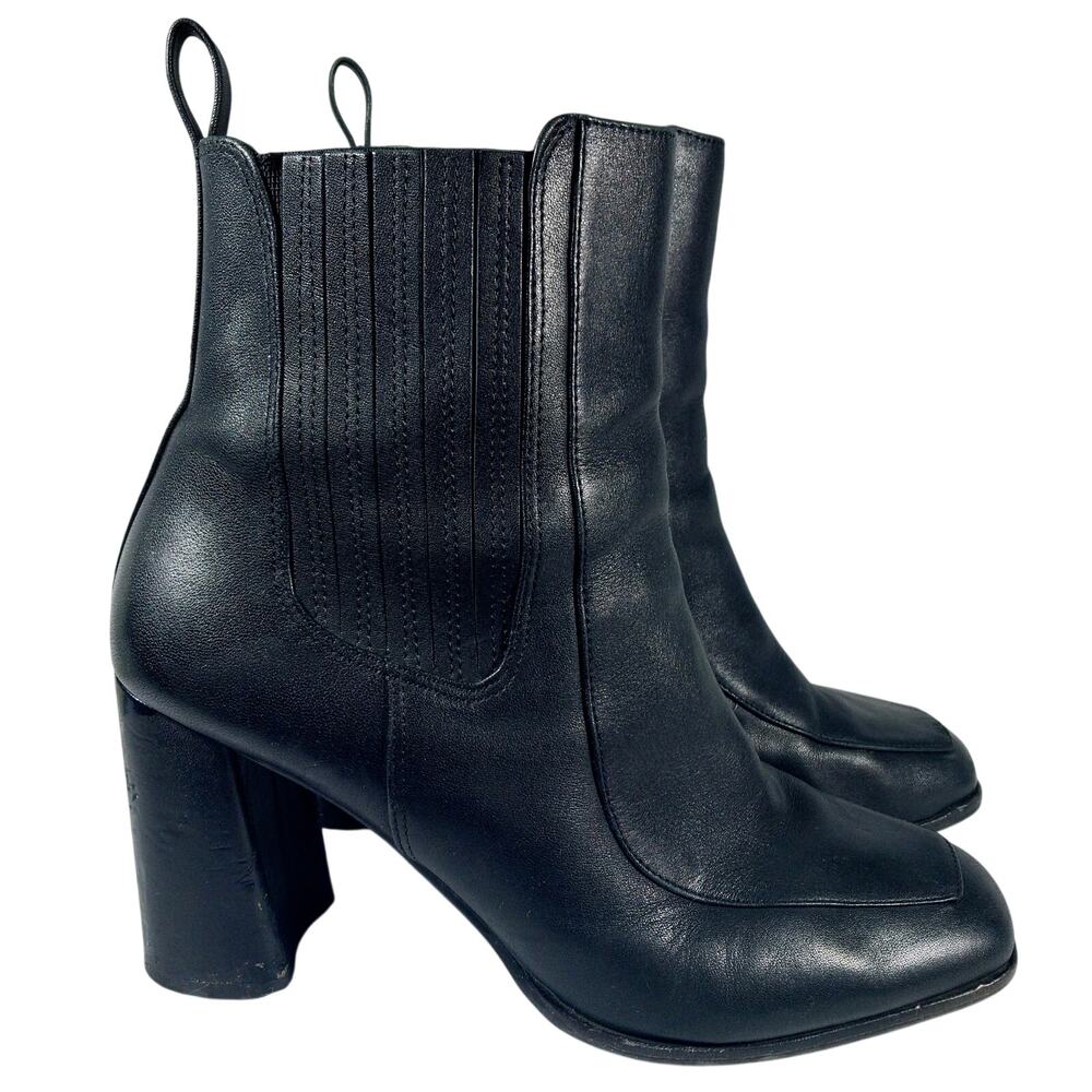 GIANNI BINI! BLACK GENUINE LEATHER NIPPED TOE, SLIP ON ANKLE BOOTS! SZ 9.5M